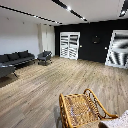 Eri Apartman *
