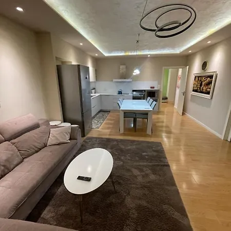 Apartman Eri *